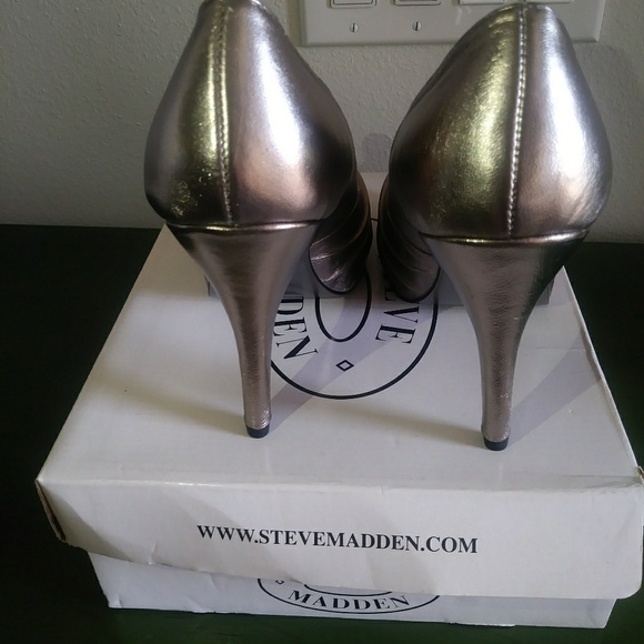 Steve Madden peeptoe pumps - Picture 5 of 5